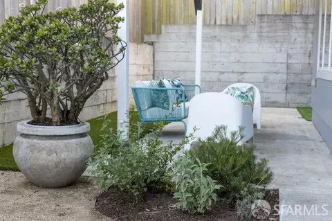 Exterior - 469 Clipper St, San Francisco, CA 94114 photo 12 of 21