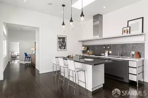 Kitchen - 469 Clipper St, San Francisco, CA 94114 photo 8 of 8