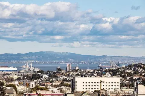 View/Area - 469 Clipper St, San Francisco, CA 94114 photo 4 of 9