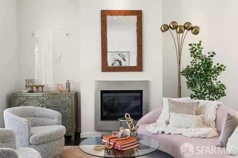 Living - 469 Clipper St, San Francisco, CA 94114 photo 5 of 8