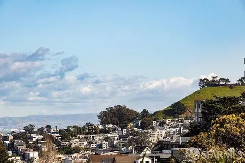 View/Area - 469 Clipper St, San Francisco, CA 94114 photo 8 of 9