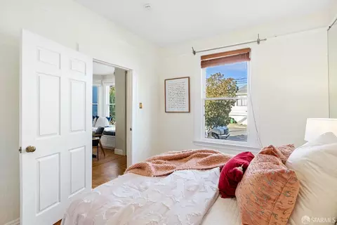 Bedroom - 643 Edinburgh St, San Francisco, CA 94112 photo 4 of 10