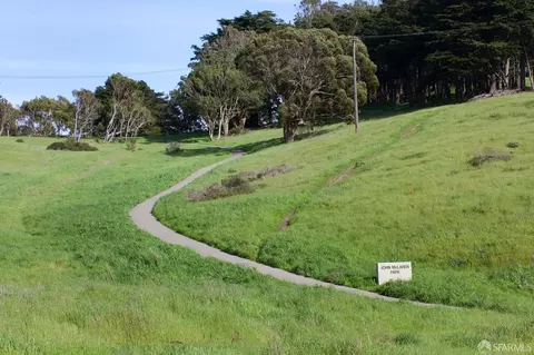 View/Area - 643 Edinburgh St, San Francisco, CA 94112 photo 20 of 25