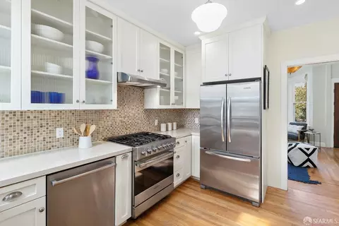 Kitchen - 643 Edinburgh St, San Francisco, CA 94112 photo 1 of 7