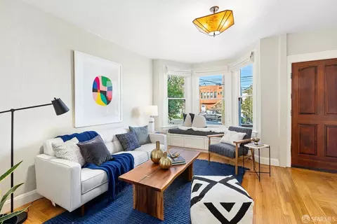 Living - 643 Edinburgh St, San Francisco, CA 94112 photo 3 of 5