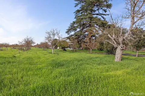 985 Rucker Ave, Gilroy, CA 95020 photo 12