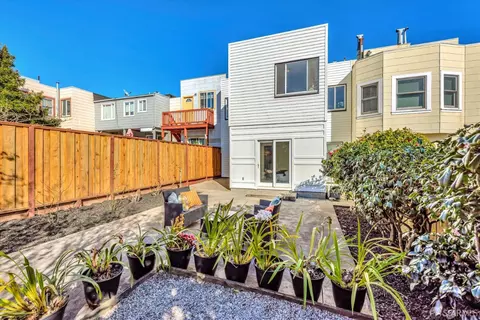 Exterior - 2455 22nd Ave, San Francisco, CA 94116 photo 5 of 7