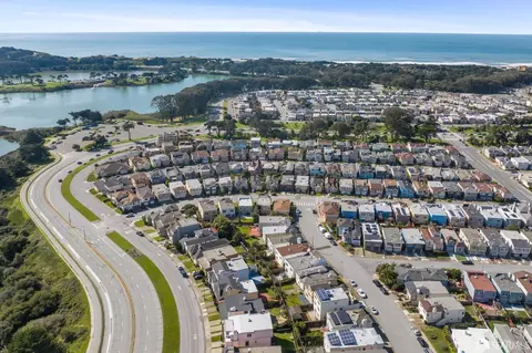 View/Area - 159 Clearfield Dr, San Francisco, CA 94132 photo 8 of 10