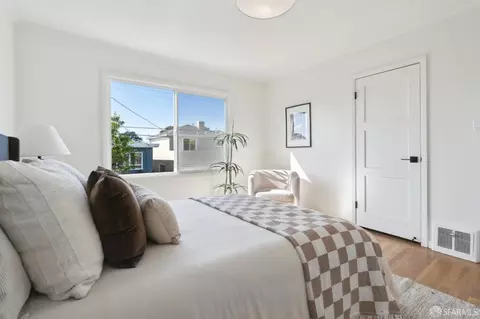 Bedroom - 159 Clearfield Dr, San Francisco, CA 94132 photo 5 of 8