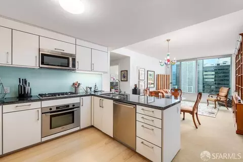 Kitchen - 301 Main St #21A, San Francisco, CA 94105 photo 1 of 2