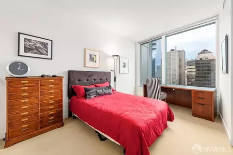Bedroom - 301 Main St #21A, San Francisco, CA 94105 photo 3 of 3