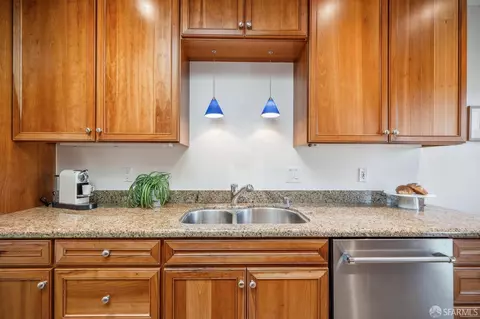 Kitchen - 2675 16th Ave, San Francisco, CA 94116 photo 3 of 5