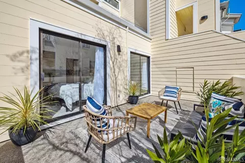 Exterior - 2185 Bush St #211, San Francisco, CA 94115 photo 2 of 8