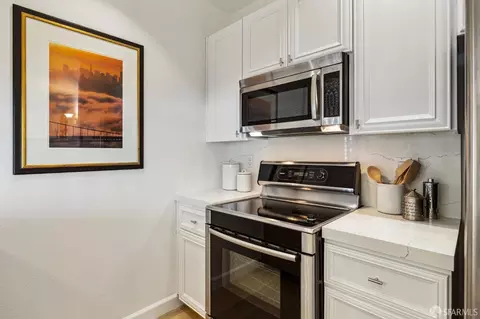 Kitchen - 2185 Bush St #211, San Francisco, CA 94115 photo 2 of 2