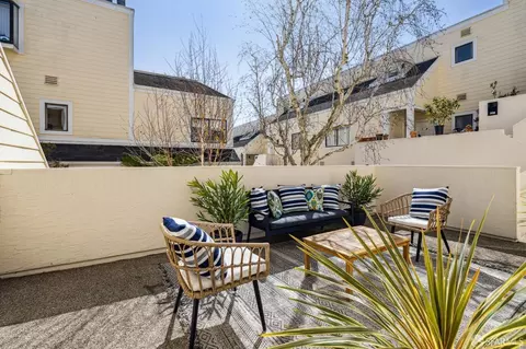 Exterior - 2185 Bush St #211, San Francisco, CA 94115 photo 1 of 8