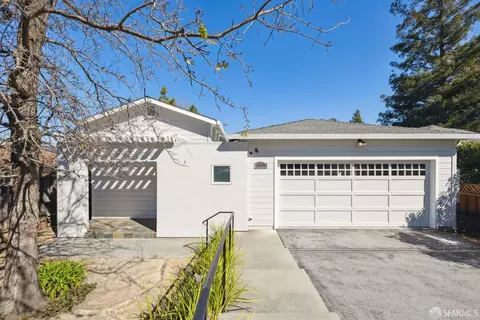 3715 Alameda De Las Pulgas Ave, Menlo Park, CA 94025