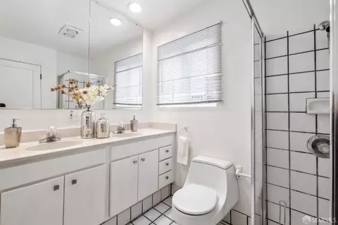 Bath - 459 40th Ave, San Francisco, CA 94121 photo 2 of 3