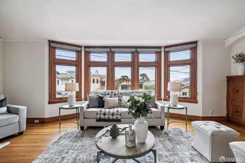 Living - 459 40th Ave, San Francisco, CA 94121 photo 2 of 9