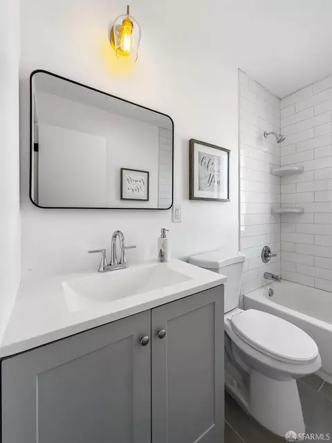 Bath - 2531 Jerilynn Dr, Concord, CA 94519 photo 3 of 4