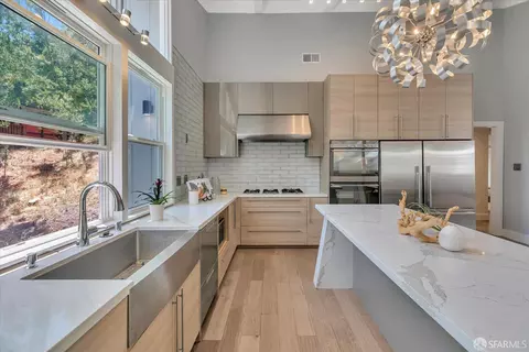 Kitchen - 18 Juniper Dr, Lafayette, CA 94549 photo 6 of 9