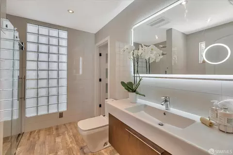 Bath - 18 Juniper Dr, Lafayette, CA 94549 photo 4 of 4