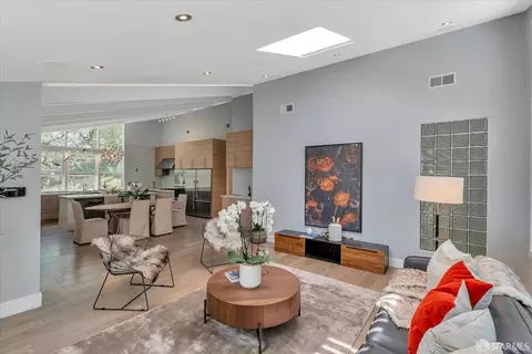 Living - 18 Juniper Dr, Lafayette, CA 94549 photo 6 of 7