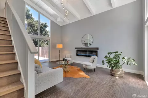 Living - 18 Juniper Dr, Lafayette, CA 94549 photo 1 of 7