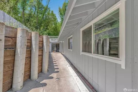 Exterior - 18 Juniper Dr, Lafayette, CA 94549 photo 10 of 11