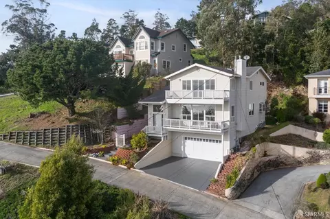 131 El Granada Blvd, El Granada, CA 94018