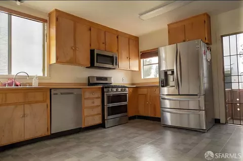 Kitchen - 1631 Julia St, Berkeley, CA 94703 photo 1 of 3