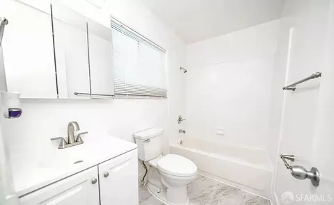 Bath - 1631 Julia St, Berkeley, CA 94703 photo 1 of 2