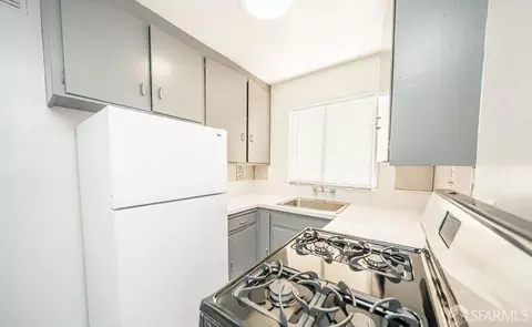 Kitchen - 1631 Julia St, Berkeley, CA 94703 photo 2 of 3