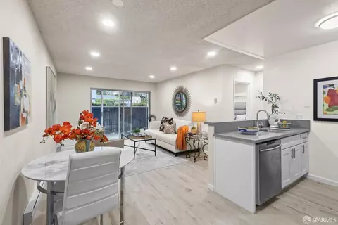 121 Piccadilly Pl #A, San Bruno, CA 94066