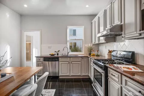 Kitchen - 253 14th St, San Francisco, CA 94103 photo 3 of 4