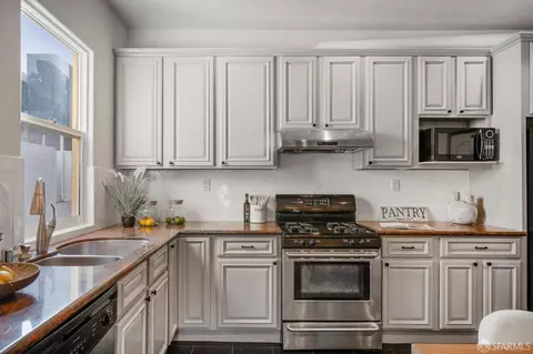 Kitchen - 253 14th St, San Francisco, CA 94103 photo 4 of 4