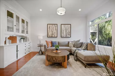 Living - 253 14th St, San Francisco, CA 94103 photo 8 of 9