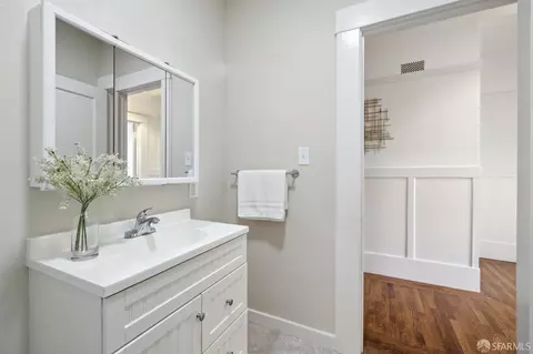 Bath - 563 17th Ave, San Francisco, CA 94121 photo 2 of 3