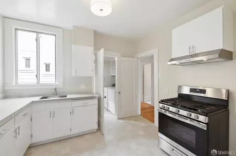Kitchen - 563 17th Ave, San Francisco, CA 94121 photo 4 of 5