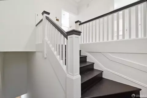 Entry Way - 563 17th Ave, San Francisco, CA 94121 photo 5 of 10