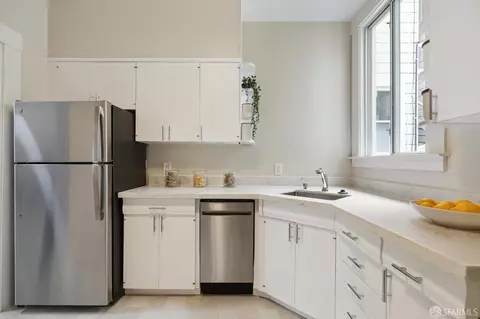 Kitchen - 563 17th Ave, San Francisco, CA 94121 photo 2 of 5