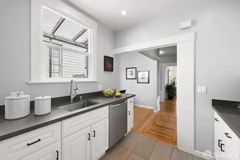 Kitchen - 849 39th Ave, San Francisco, CA 94121 photo 3 of 9