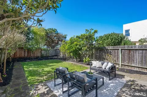Exterior - 849 39th Ave, San Francisco, CA 94121 photo 3 of 14