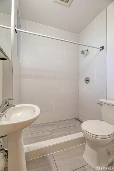 Bath - 36 Wayne Pl, San Francisco, CA 94133 photo 1 of 1