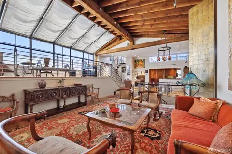 2111 Greenwich St, San Francisco, CA 94123