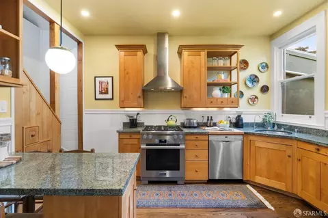 Kitchen - 224 Bennington St, San Francisco, CA 94110 photo 2 of 9