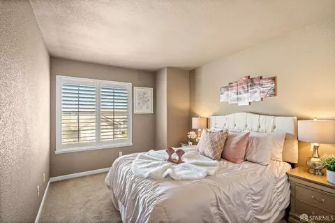 Bedroom - 2111 Chicory Dr, Oakley, CA 94561 photo 2 of 7