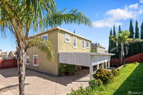 Exterior - 2111 Chicory Dr, Oakley, CA 94561 photo 5 of 5