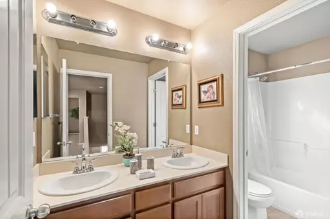Bath - 2111 Chicory Dr, Oakley, CA 94561 photo 1 of 5