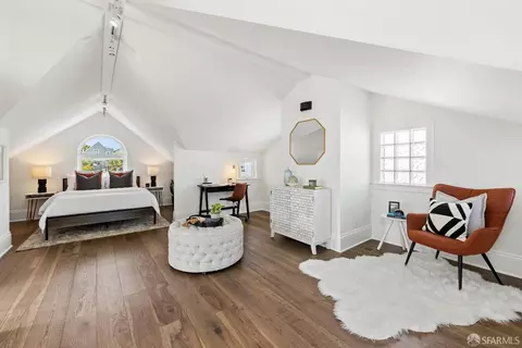 Bedroom - 111 Cuvier St, San Francisco, CA 94112 photo 2 of 12