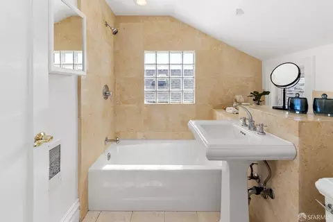 Bath - 111 Cuvier St, San Francisco, CA 94112 photo 1 of 5